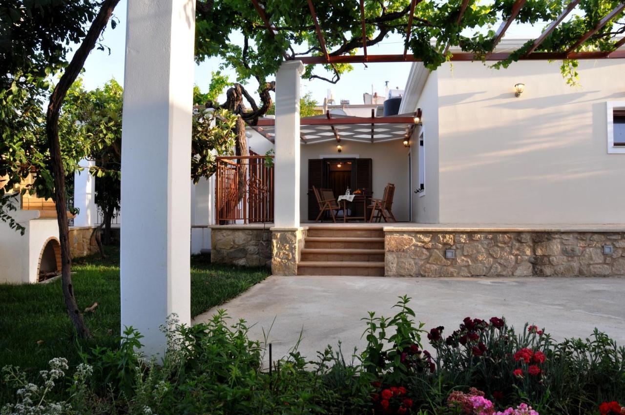 Anna 'S House - Garden Cottage In Kíssamos Dış mekan fotoğraf