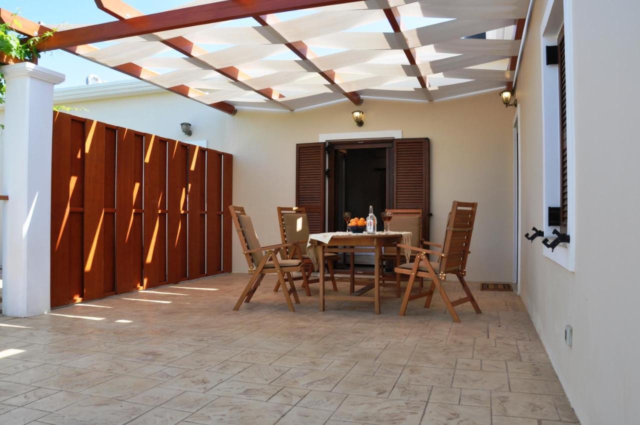 Anna 'S House - Garden Cottage In Kíssamos Dış mekan fotoğraf