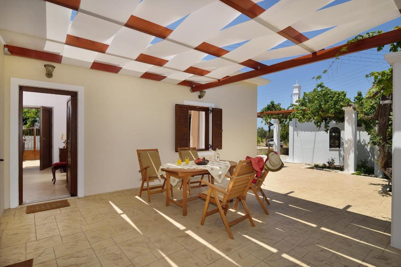 Anna 'S House - Garden Cottage In Kíssamos Dış mekan fotoğraf