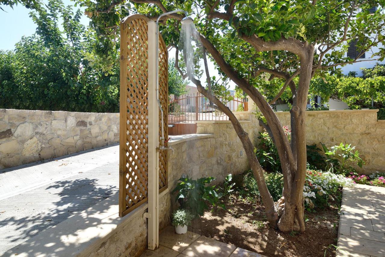 Anna 'S House - Garden Cottage In Kíssamos Dış mekan fotoğraf